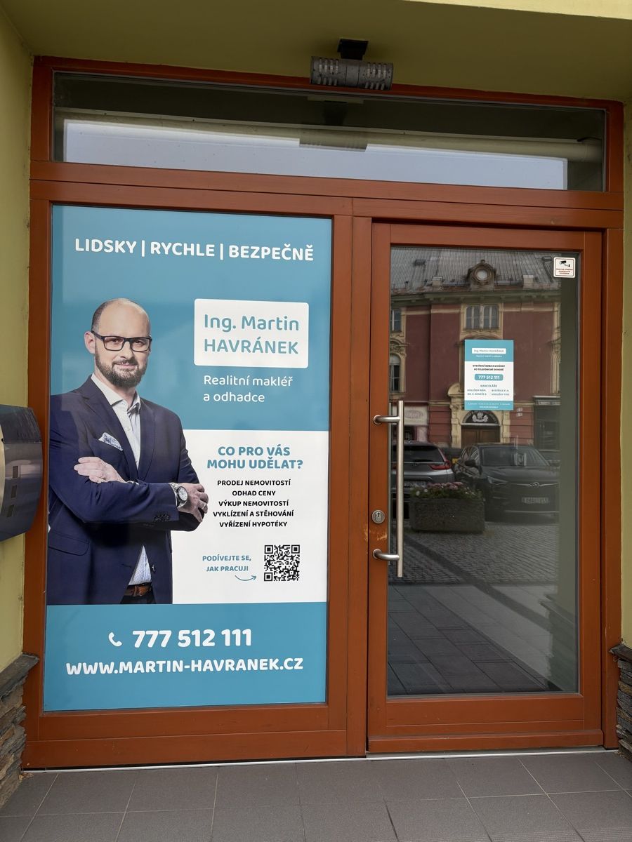 Vstup do realitní kanceláře Ing. Martina Havránka